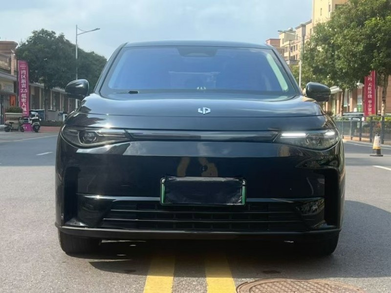 东莞24年零跑汽车C101