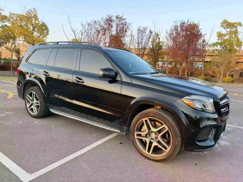 临沧17年奔驰GLS3