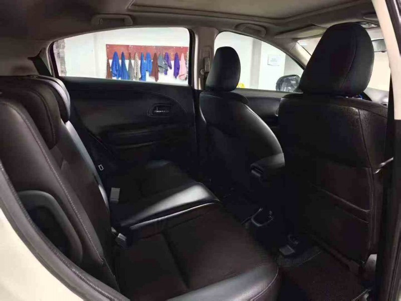 铜仁22年本田缤智5