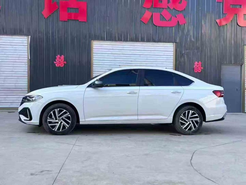 六盘水25年大众朗逸6