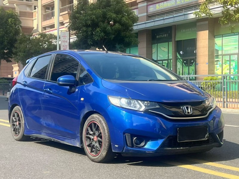 东莞16年本田飞度2