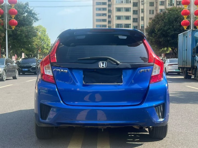 东莞16年本田飞度9