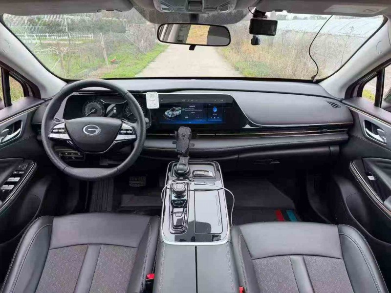 嘉兴25年传祺埃安S4