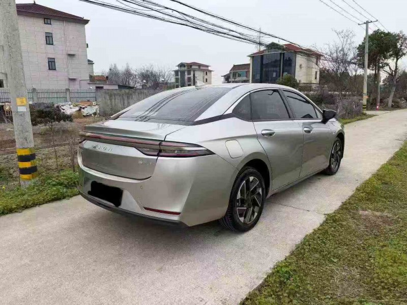 嘉兴25年传祺埃安S8