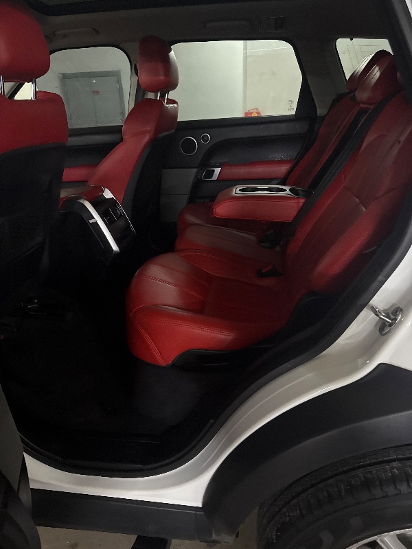 成都17年路虎揽胜6