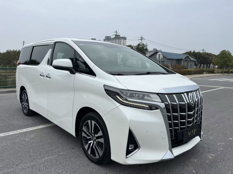 鹽城18年豐田埃爾法2