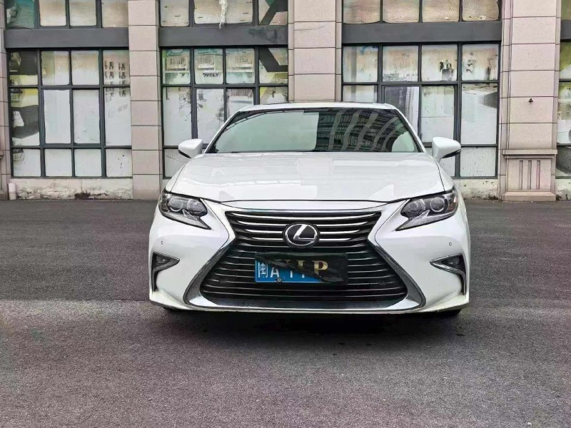 漳州18年雷克萨斯ES1