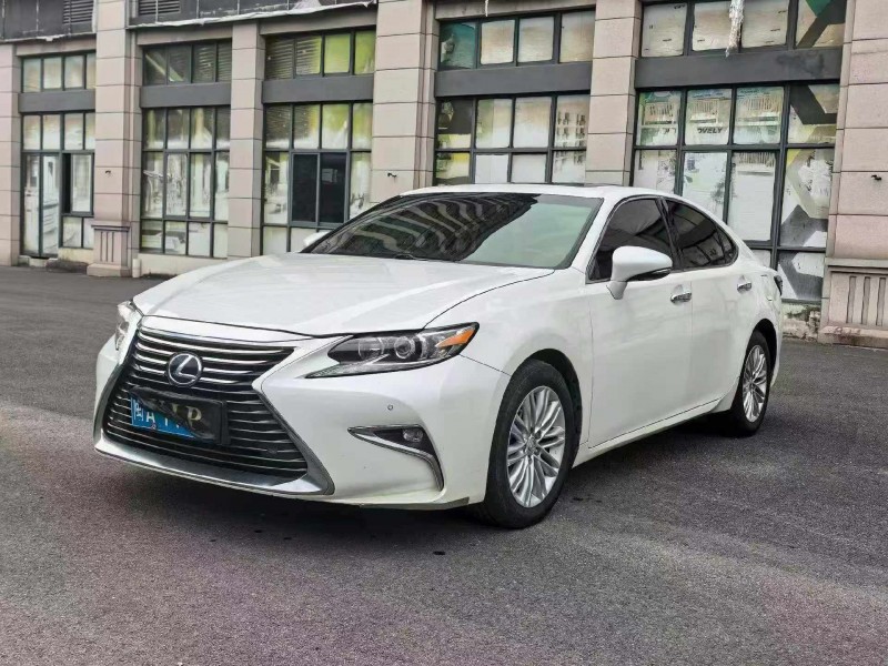 漳州18年雷克萨斯ES3