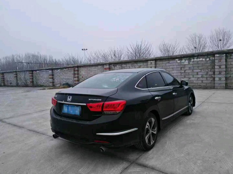 安阳15年本田思铂睿4