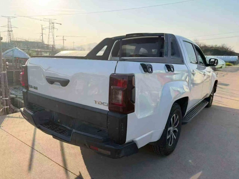 吉安18年江铃域虎7