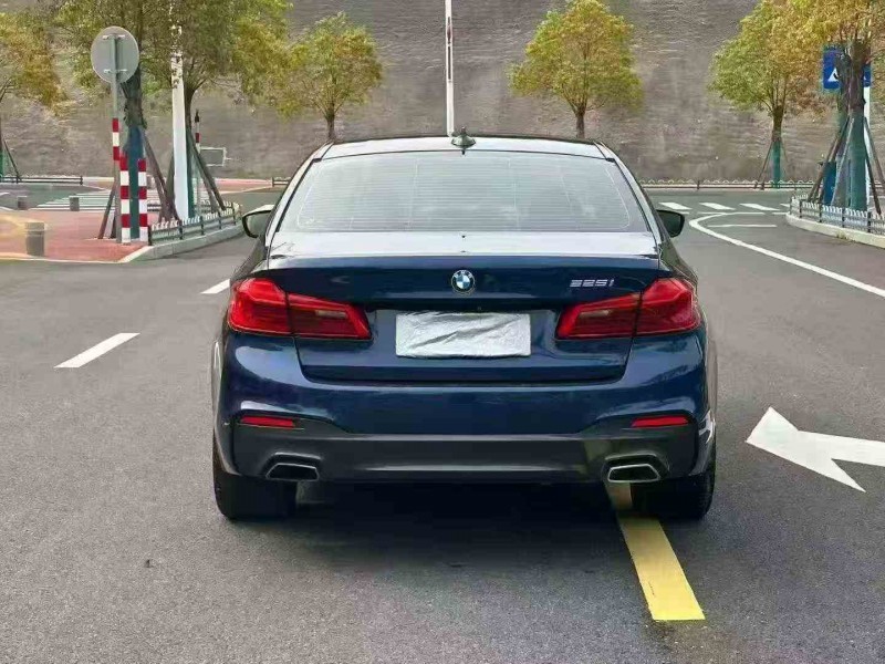 莆田19年宝马5系9