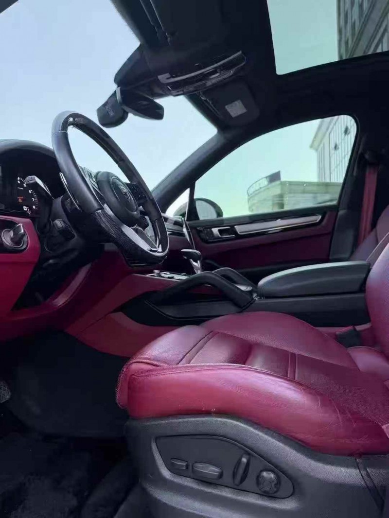 吉林23年保时捷卡宴7