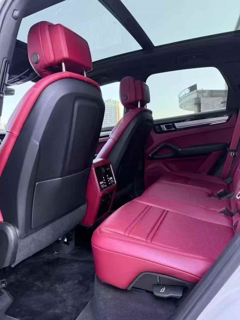 吉林23年保时捷卡宴9