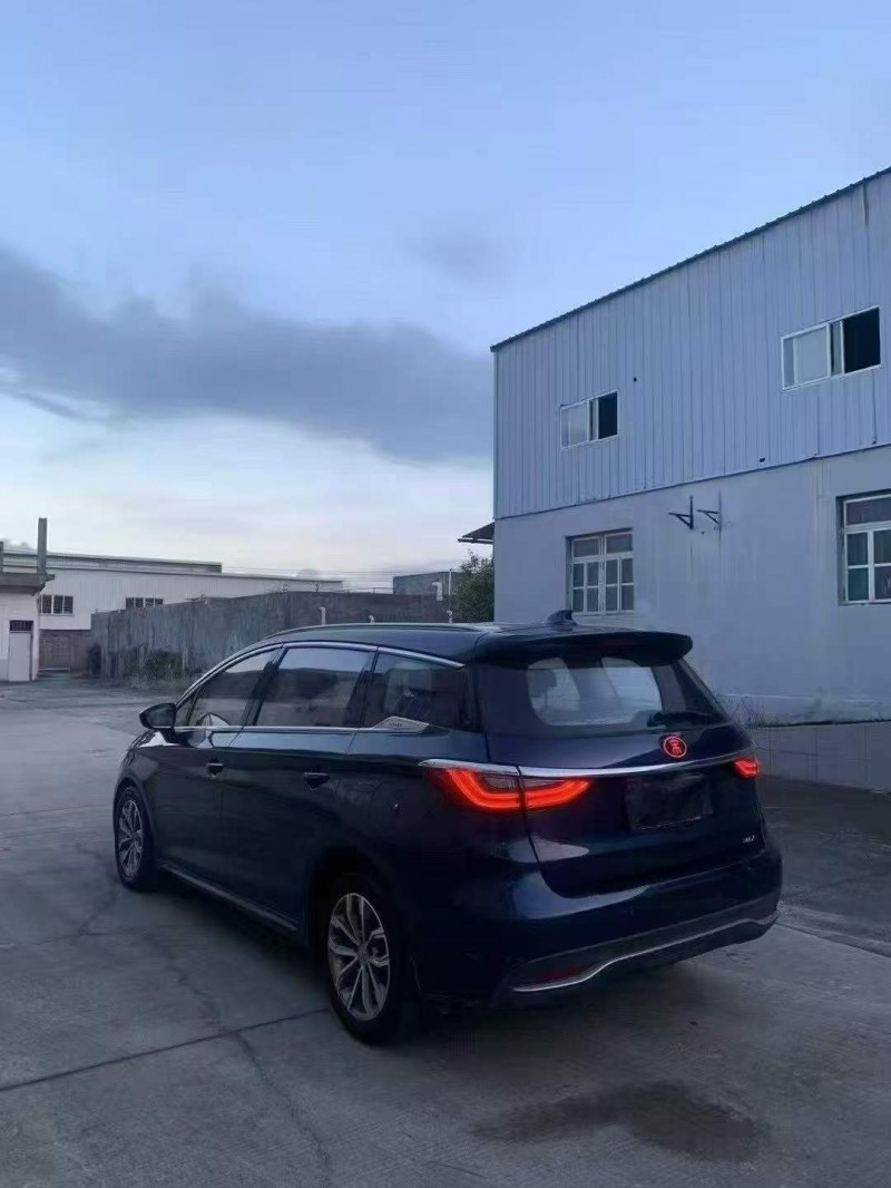 漳州19年比亚迪宋MAX8