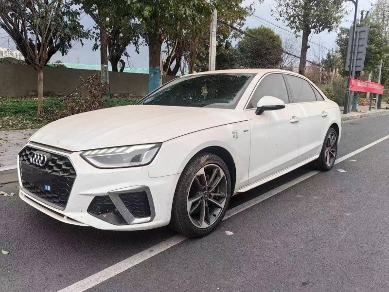 成都24年奥迪A4L2