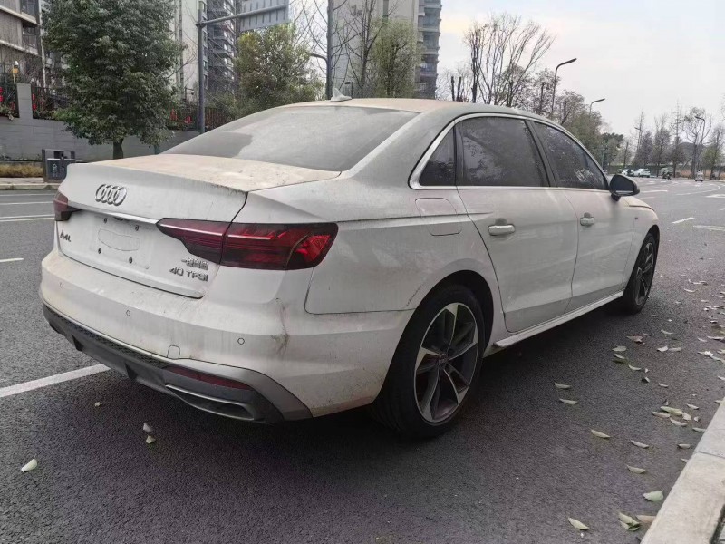 成都24年奥迪A4L7