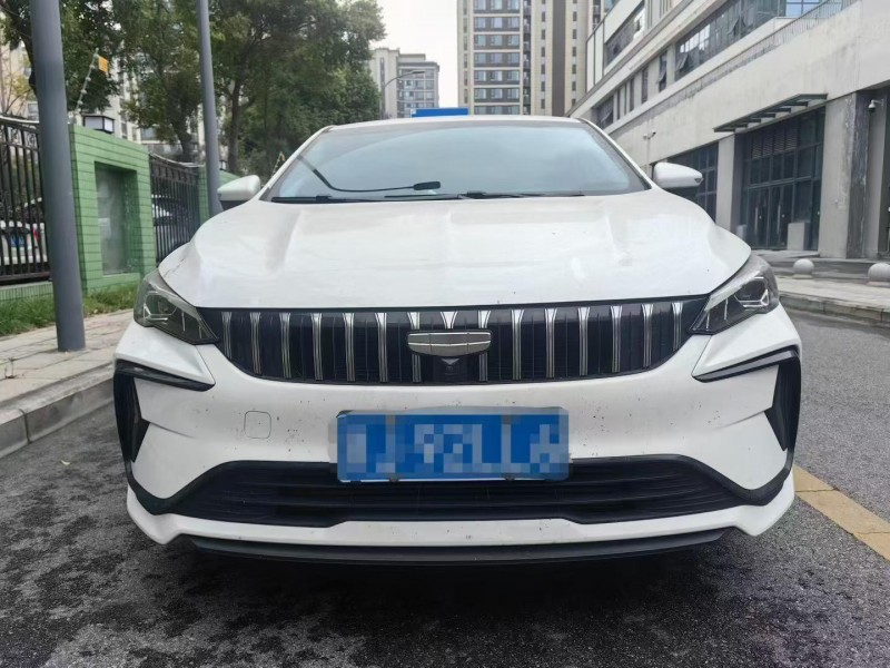 成都24年吉利缤瑞1