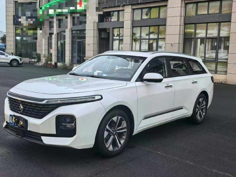 漳州22年宝骏Valli3