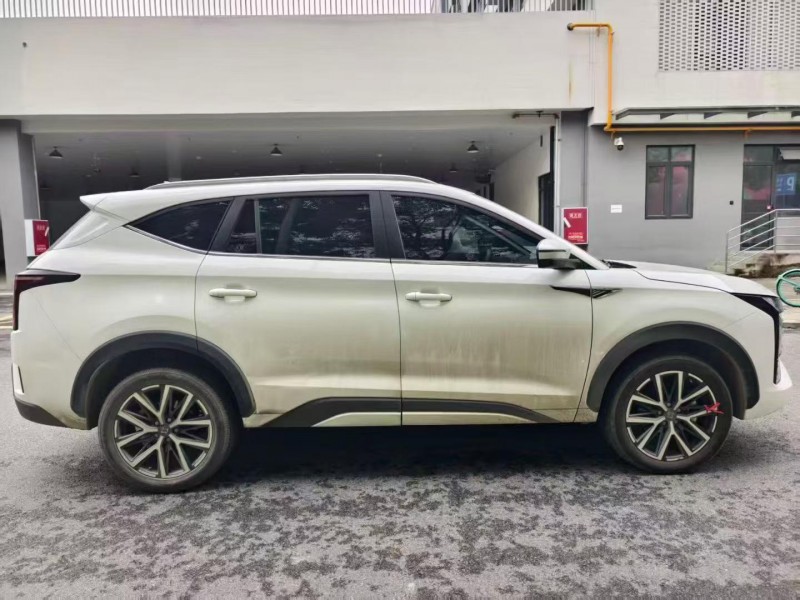 成都24年江淮思皓8