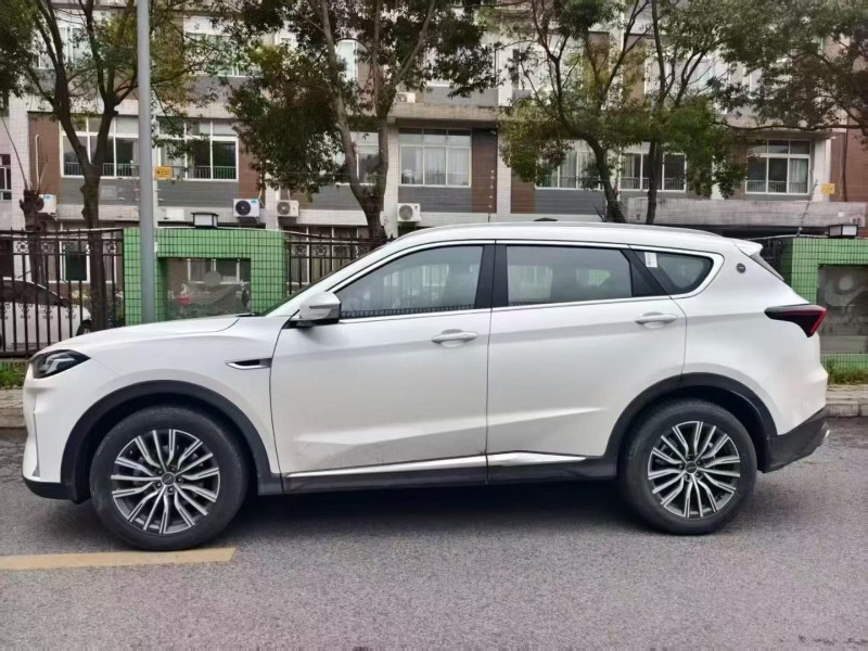 成都25年奇瑞捷途5