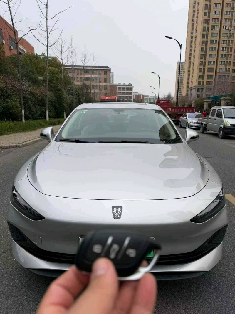 阜陽26年榮威D71