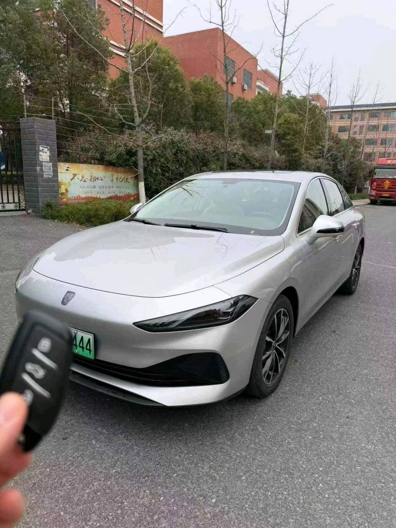 阜陽26年榮威D72