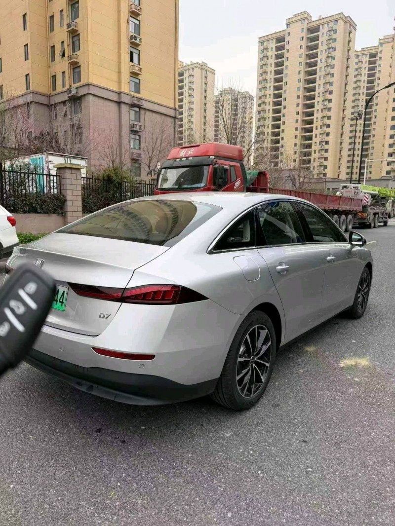 阜陽26年榮威D74