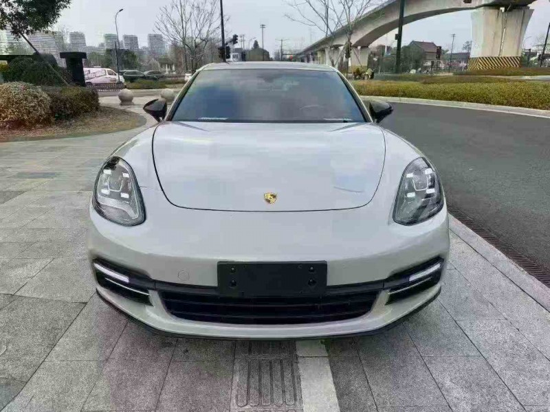 紹興19年保時捷帕拉梅拉1