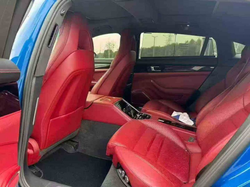 紹興19年保時捷帕拉梅拉5