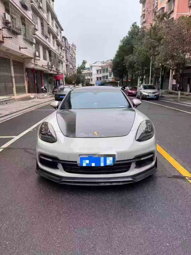 張家界20年保時捷帕拉梅拉1