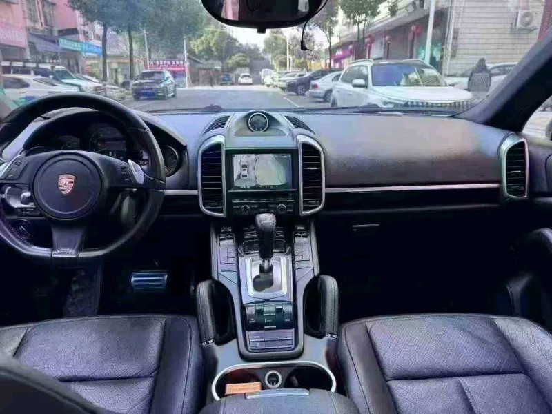 衡陽14年保時捷卡宴5