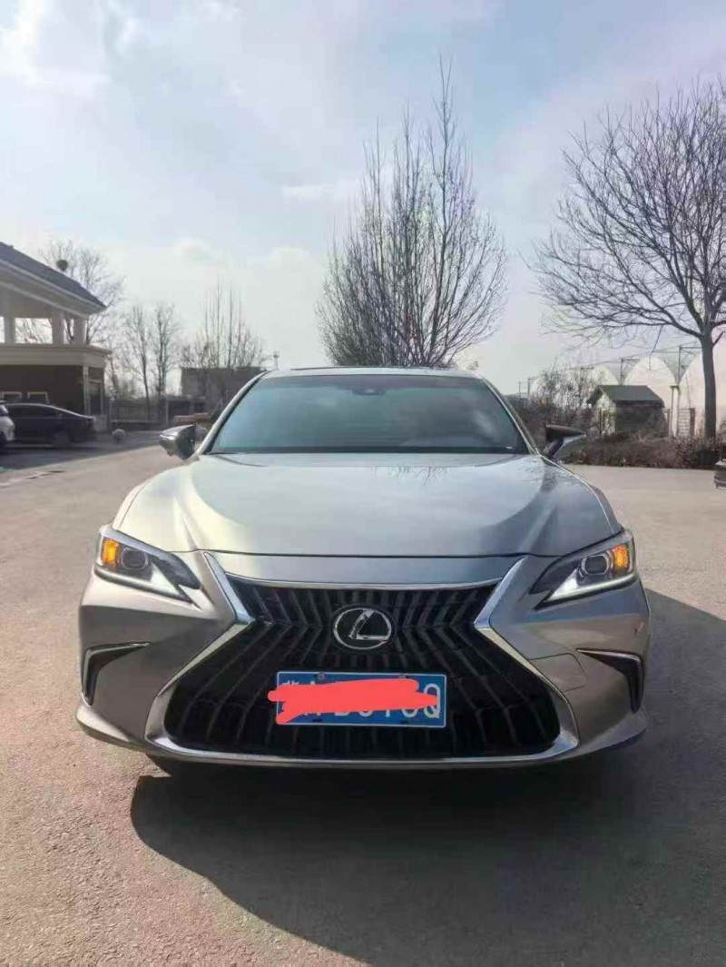 承德24年雷克薩斯ES1