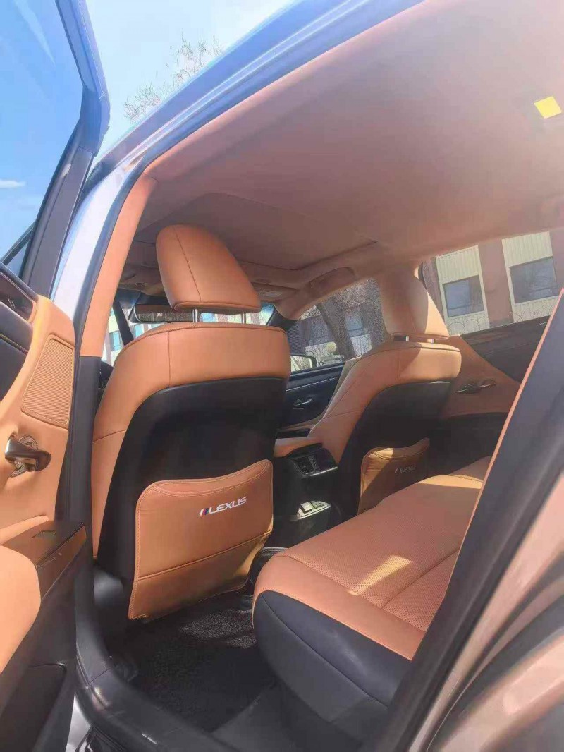 承德24年雷克薩斯ES6