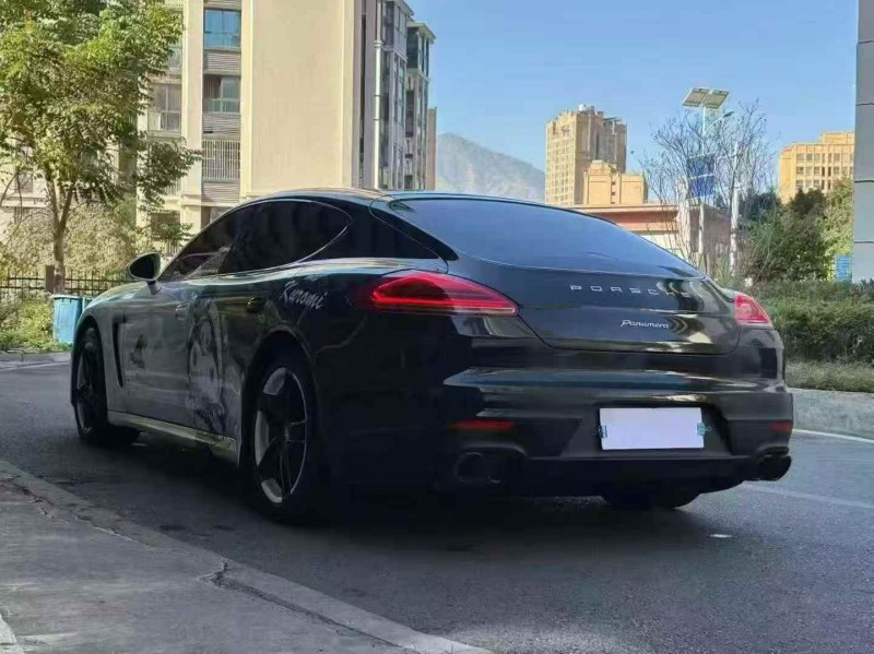 遂寧16年保時捷Macan8