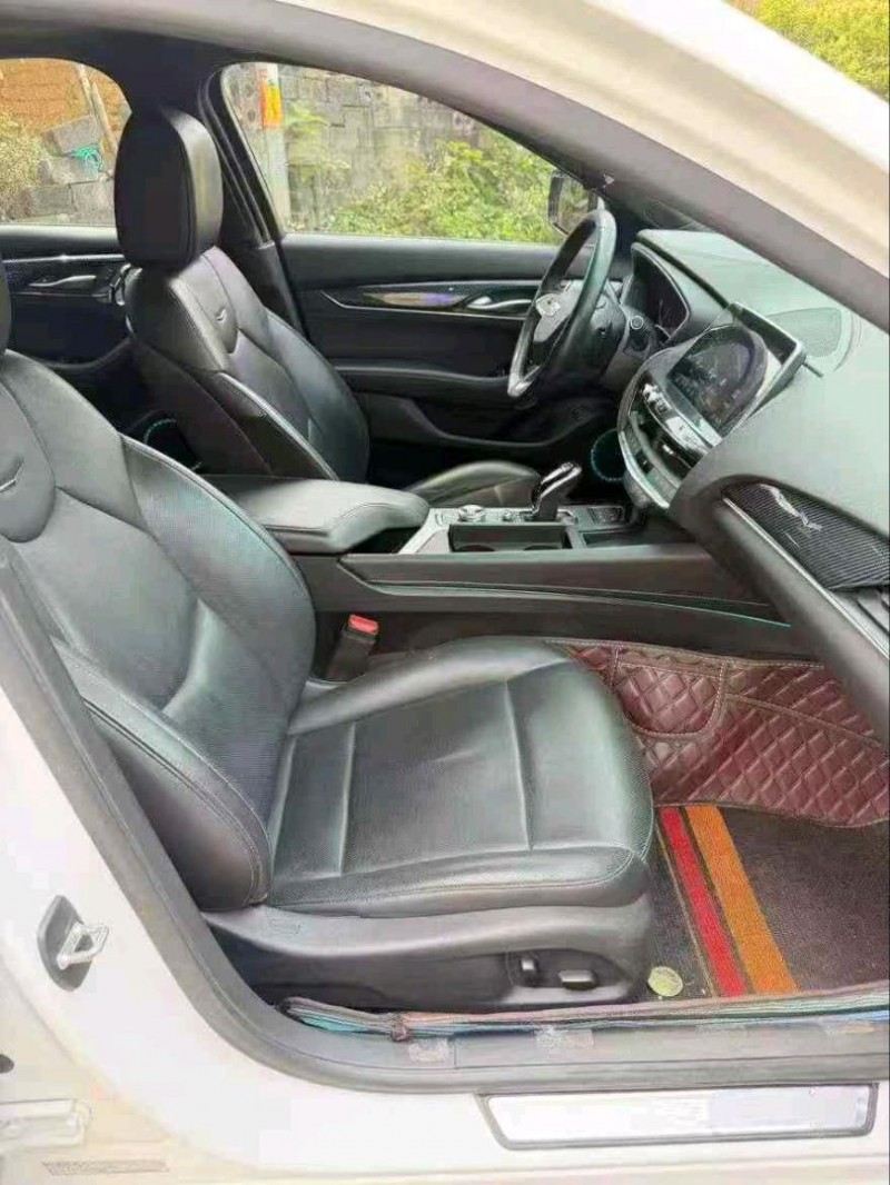 珠海20年凯迪拉克CT55