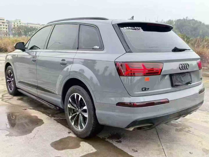 衡阳17年奥迪Q77