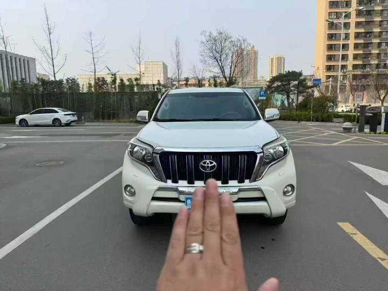 煙臺16年豐田普拉多1