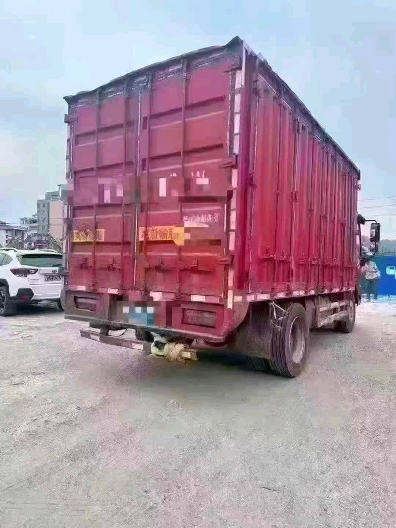 廣州23年卡車系列重汽豪沃5