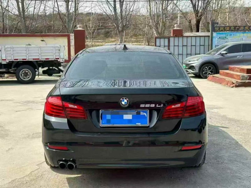 淄博16年寶馬5系8