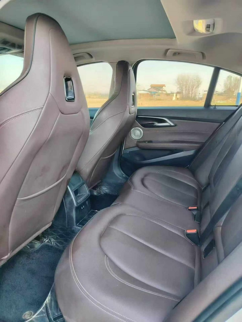 太原21年寶馬1系4