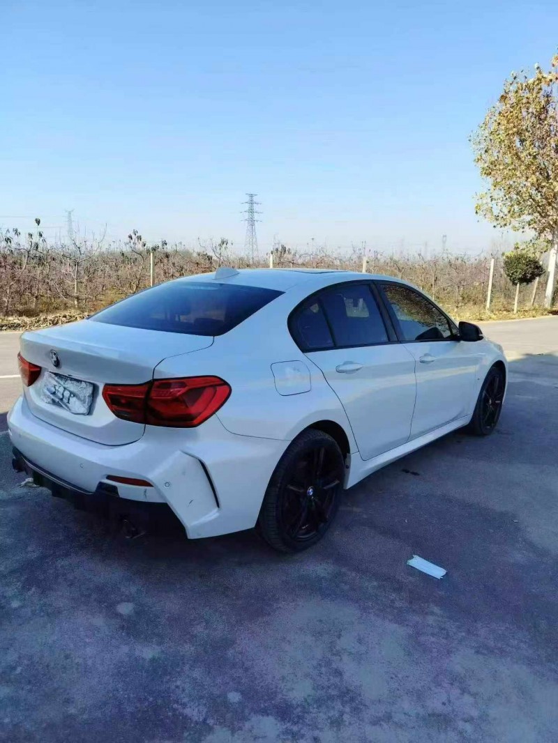 太原21年寶馬1系8