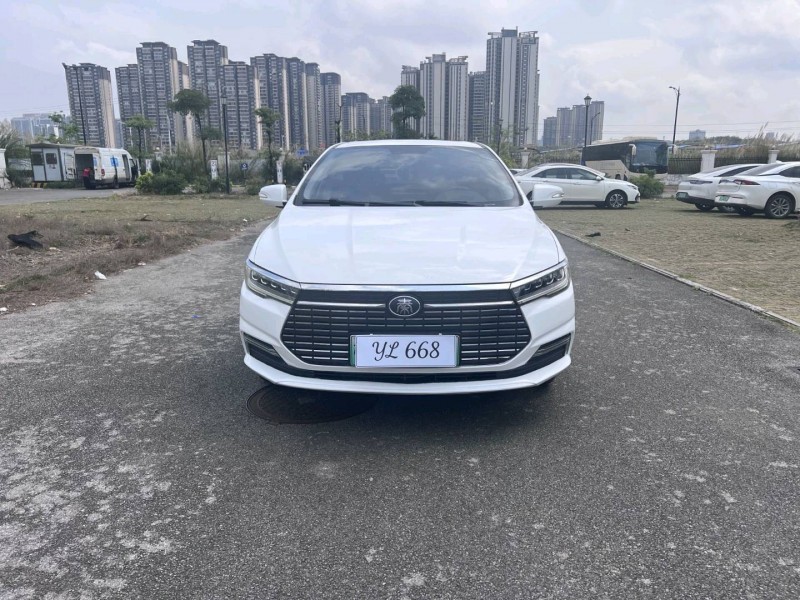 南宁23年比亚迪秦1