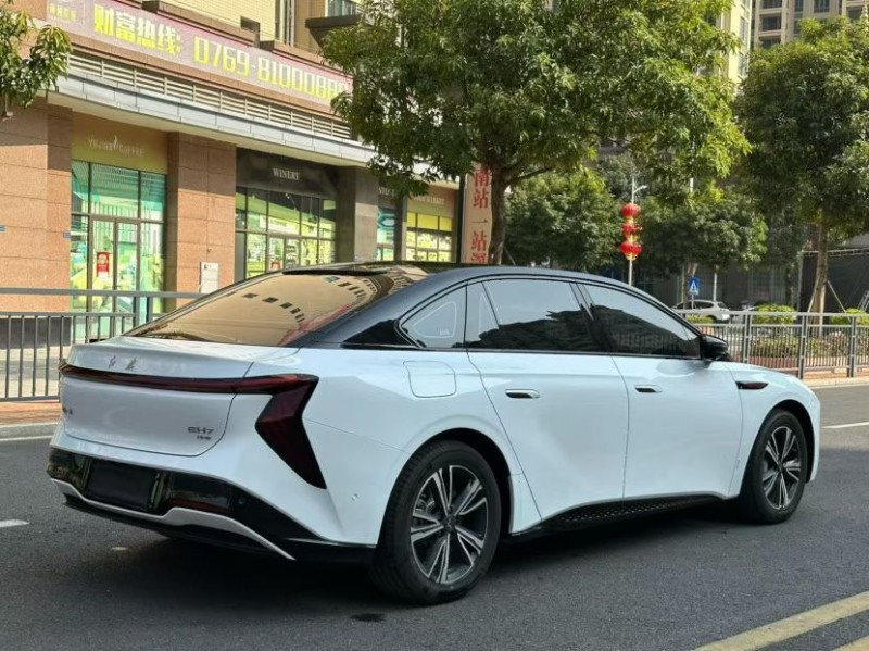 東莞25年紅旗EH73