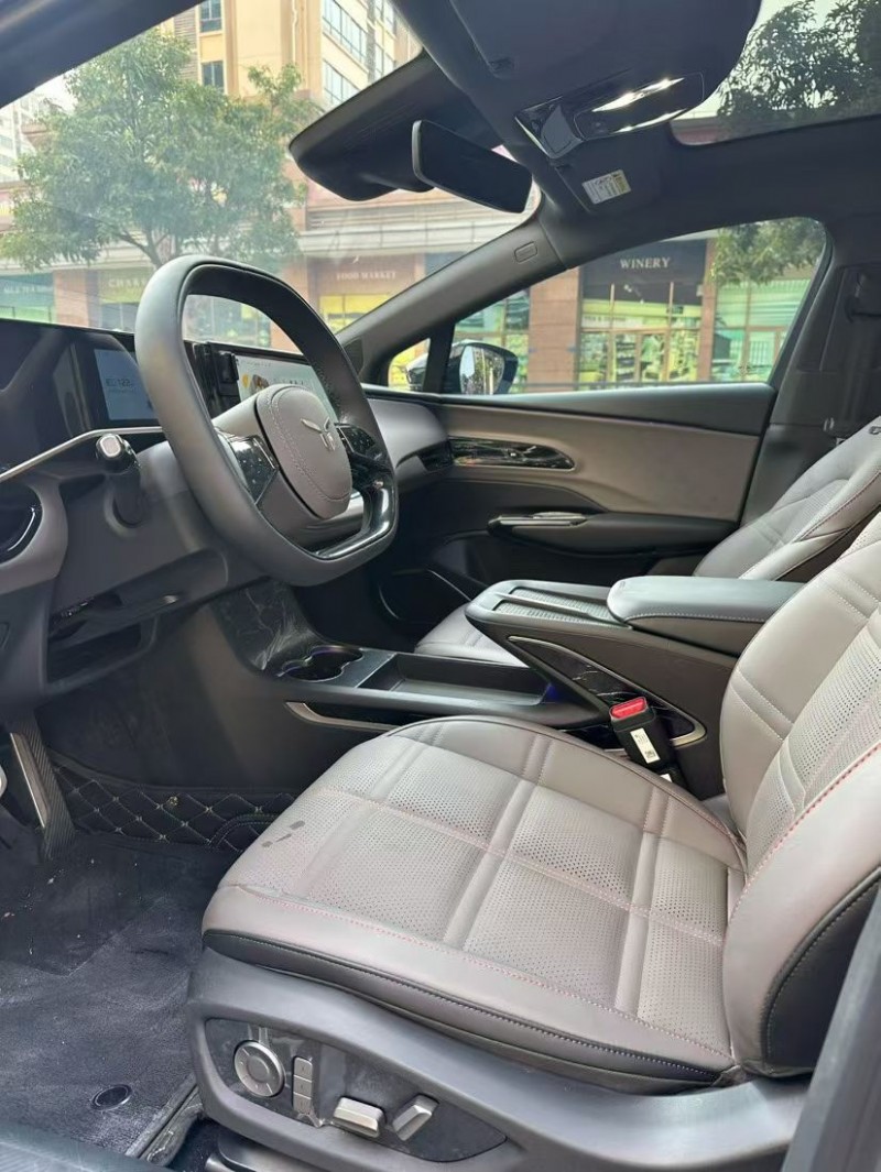 東莞25年紅旗EH76