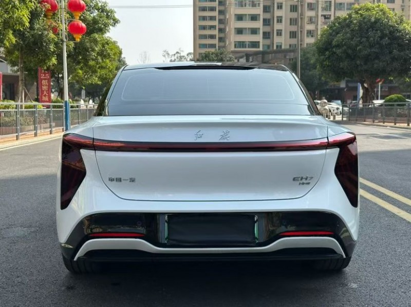 東莞25年紅旗EH79