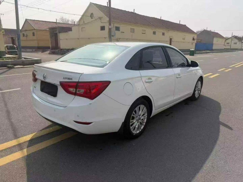 潍坊17年别克新世纪7