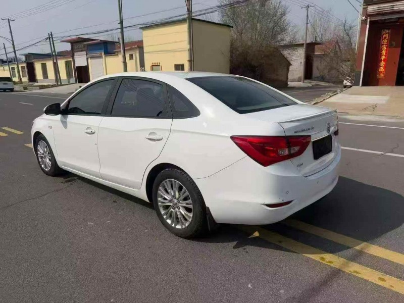 潍坊17年别克新世纪8