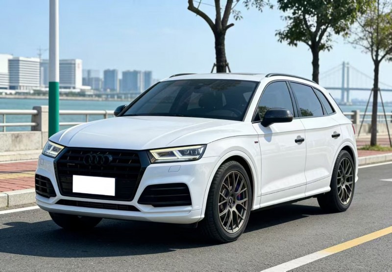 福州18年奥迪Q54