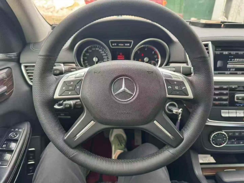 淄博13年奔馳GL7