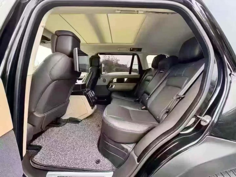 廣州22年路虎攬勝行政8